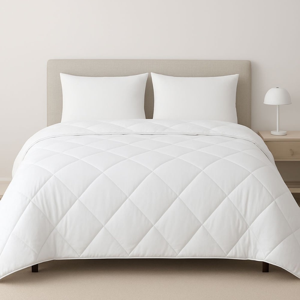 Couette synthétique 400g lavable à 95° 240x260 cm Couette synthétique 400g lavable à 95° 240x260 cm