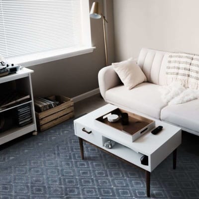 Tapis à motifs losanges bleu 133x180