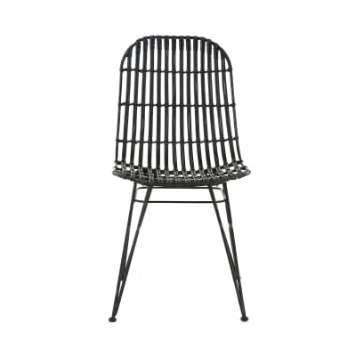 Chaise en rotin noir