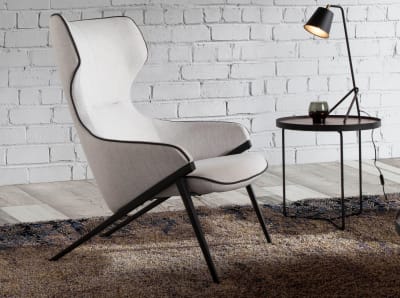Fauteuil tissu gris et pieds acier noir