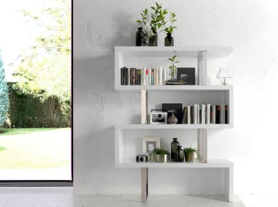 Étagère en bois blanc et acier chromé