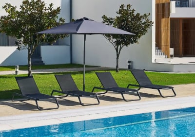 Parasol en aluminium laqué et toile olefin