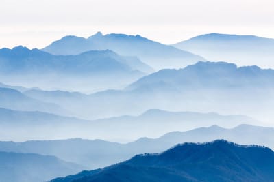Tableau montagnes bleues impression sur aluminium 120x80 cm