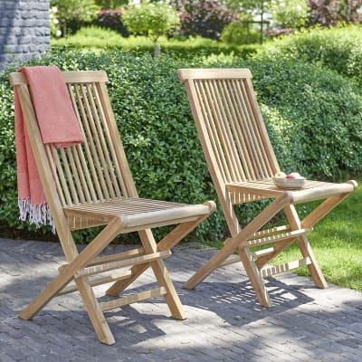 2 chaises de jardin en teck massif pliantes