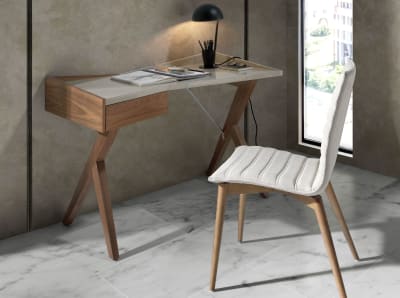 Bureau effet bois noyer et plateau laqué