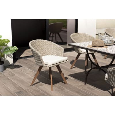Chaise de jardin rotin synthétique acacia couleur naturelle