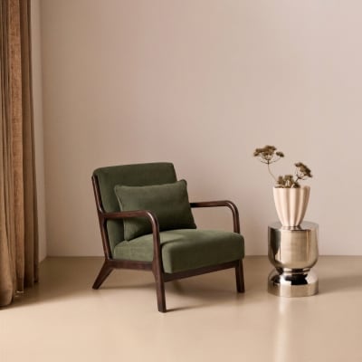 Fauteuil velours côtelé vert pieds bois d'hévéa