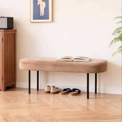 Banc en métal et velours beige