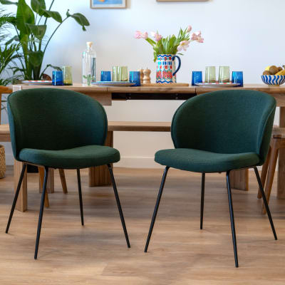 Lot de 2 chaises vertes en tissu bouclette et pieds en métal