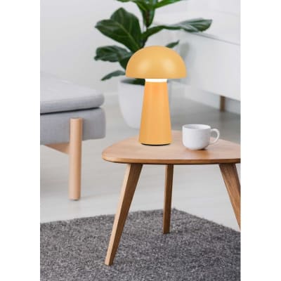 Lampadaire et lampe de jardin en plastique jaune