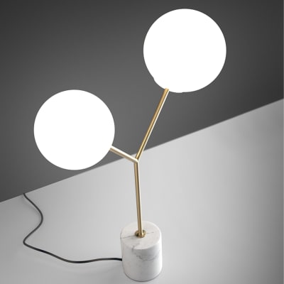 Lampe de bureau en marbre blanc, acier doré et verre blanc