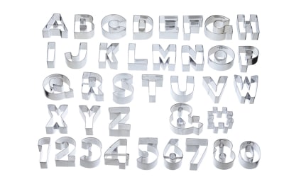Emporte-pièce alphabet acier inoxydable gris