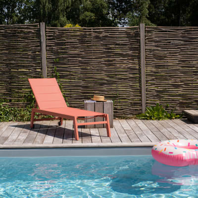 Bain de soleil en textilène et aluminium terracotta