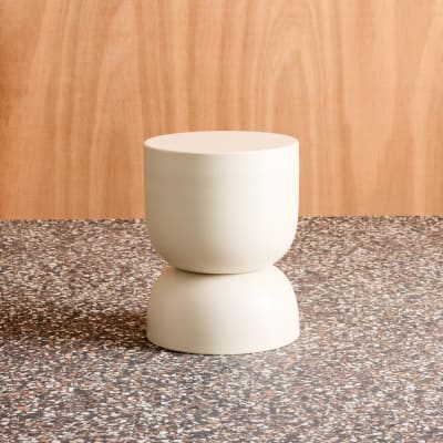 Table d'appoint en métal