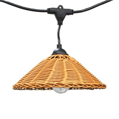 Guirlande solaire avec 10 ampoules LED et abat-jour en rotin