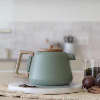 Théière en fonte céladon avec couvercle en bois 1l