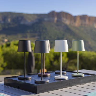 Socle de chargement 6 lampes plastique noir 47cm