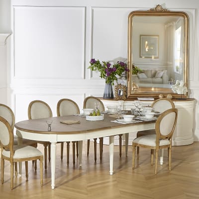 Table ovale en chêne 3 rallonges 4/10 couverts blanc