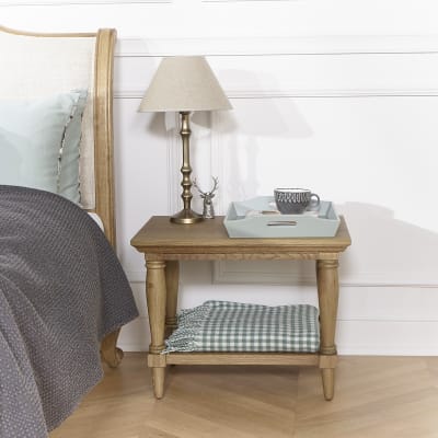 Guéridon style shabby chic en chêne marron