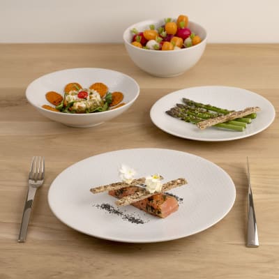 Assiette plate en grès blanc