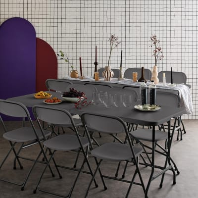 2 tables de réception pliables gris + 12 chaises