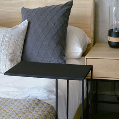 Table d'appoint bout de canapé en métal noir 40x30x58cm