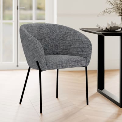 Chaise en tissu gris chiné et pieds en métal noir
