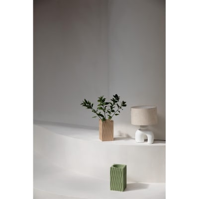 Vase et pot en résine vert