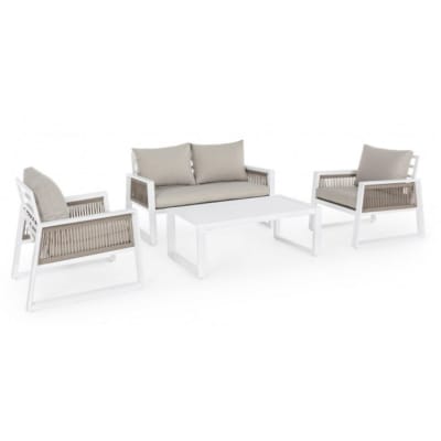 Salon avec 1 canapé, 2 fauteuils, 1 table basse en aluminium blanc