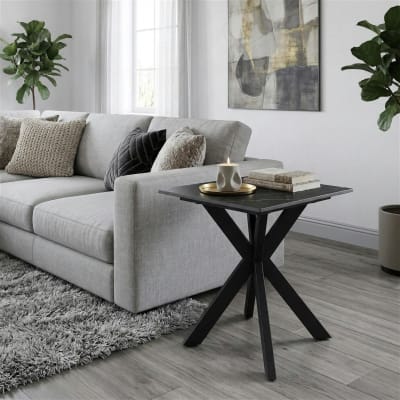 Bout de canapé design en céramique noire marbrée 45x45 cm pied mikado