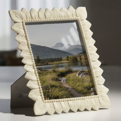 Cadre en résine crème 21,3x1,7x26,5 cm (mesure interne 15x20 cm)
