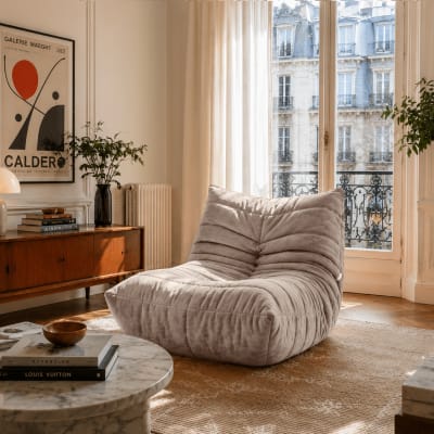 Pouf chauffeuse compressée, tissu chenille et mousse extensible, beige