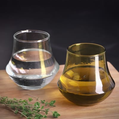Verre à dégustation soufflé bouche en verre recyclé ambre