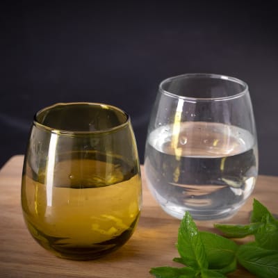 Gobelet soufflé bouche en verre recyclé transparent