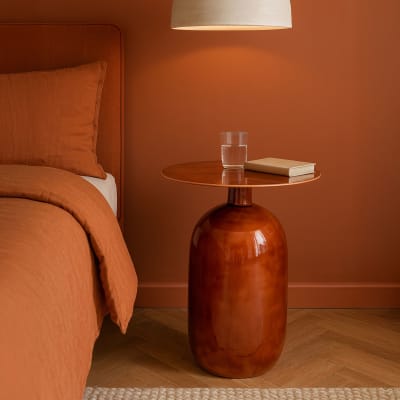 Meuble d'appoint en bois de manguier émaillé