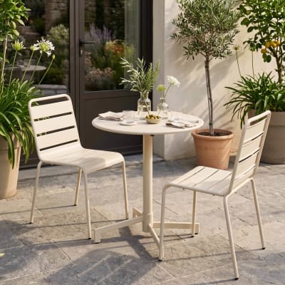 Ensemble table de jardin et 2 chaises en métal ivoire