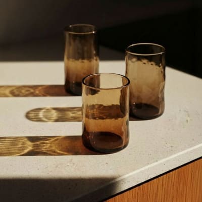 Verre haut en verre charbon 8x8x13cm