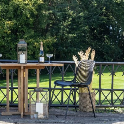 Lot de 4 chaises de jardin en polypropylène laqué noir empilables