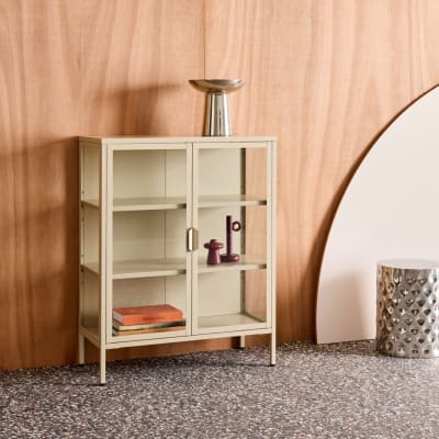 Armoire vitrine acier et verre trempé 2 portes 80cm beige