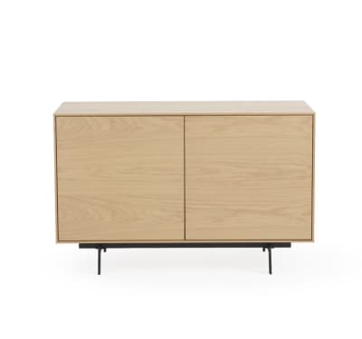 Buffet 2 portes plaqué chêne naturel avec pieds métalliques noirs