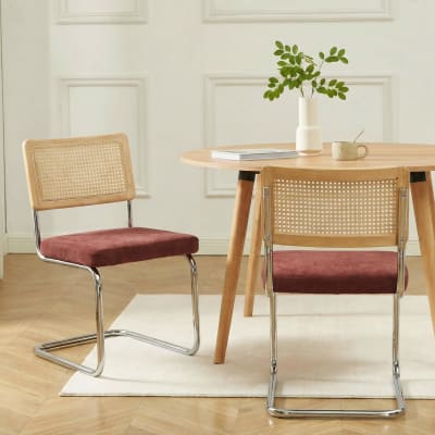 Lot de 2 chaises cannage et tissu bordeaux pieds métal chromé
