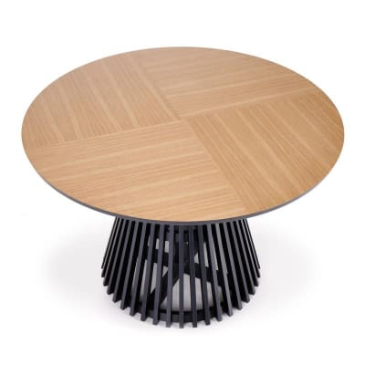 Table de salle à manger ronde avec plateau aspect chêne et pied noir
