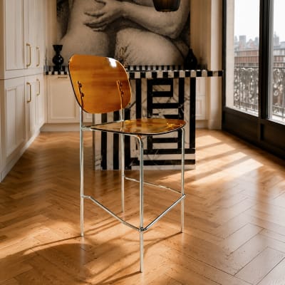 Lot de 2 chaises de bar en résine acrylique et métal ambre