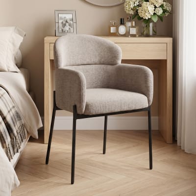 Fauteuil salon dossier courbé et accoudoirs chenille marron clair