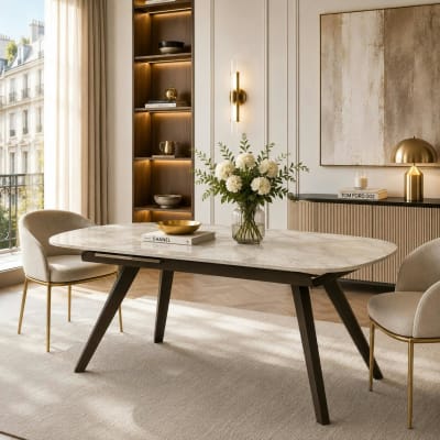 Table céramique effet onyx pieds bronze 140-180 cm